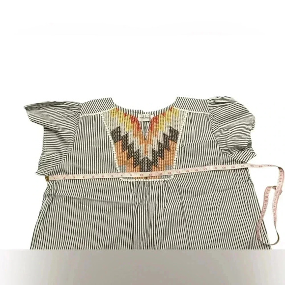 Mod Boutique Cap Sleeve Top. Size: XL - Picture 8 of 10